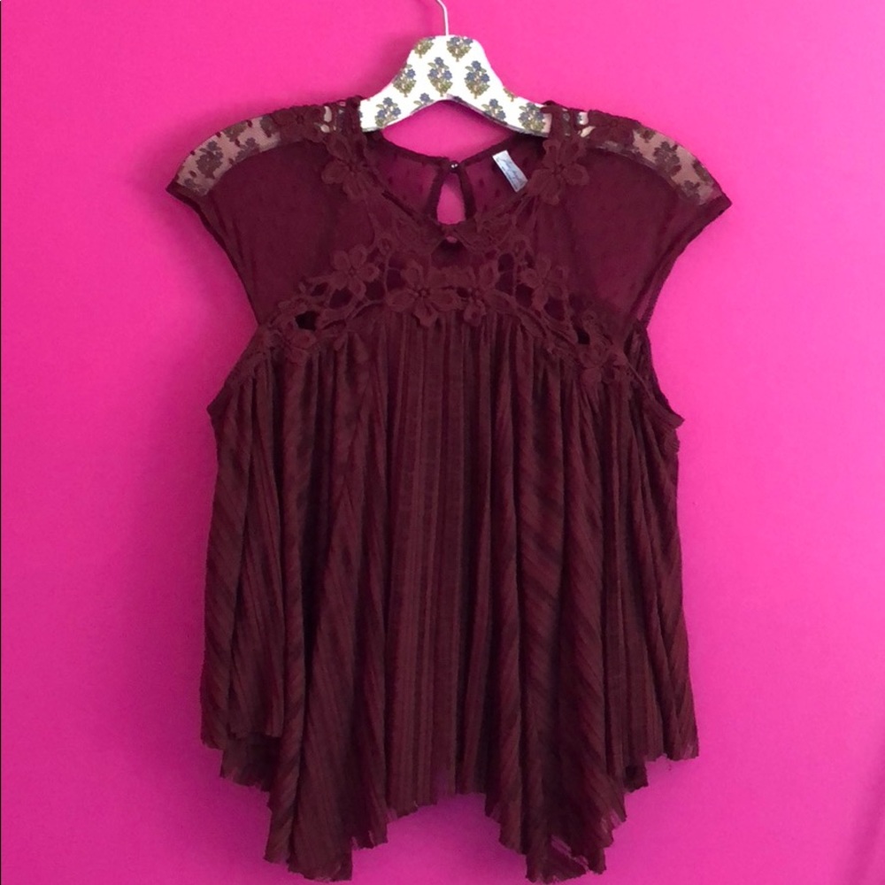 LIKE NEW Free People blouse size XS